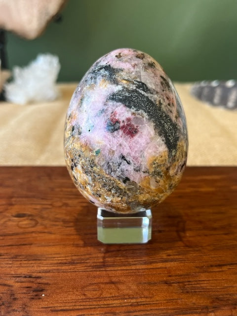 Cobalto Calcite Egg (7.5cm x 5.5cm / 294Grams)